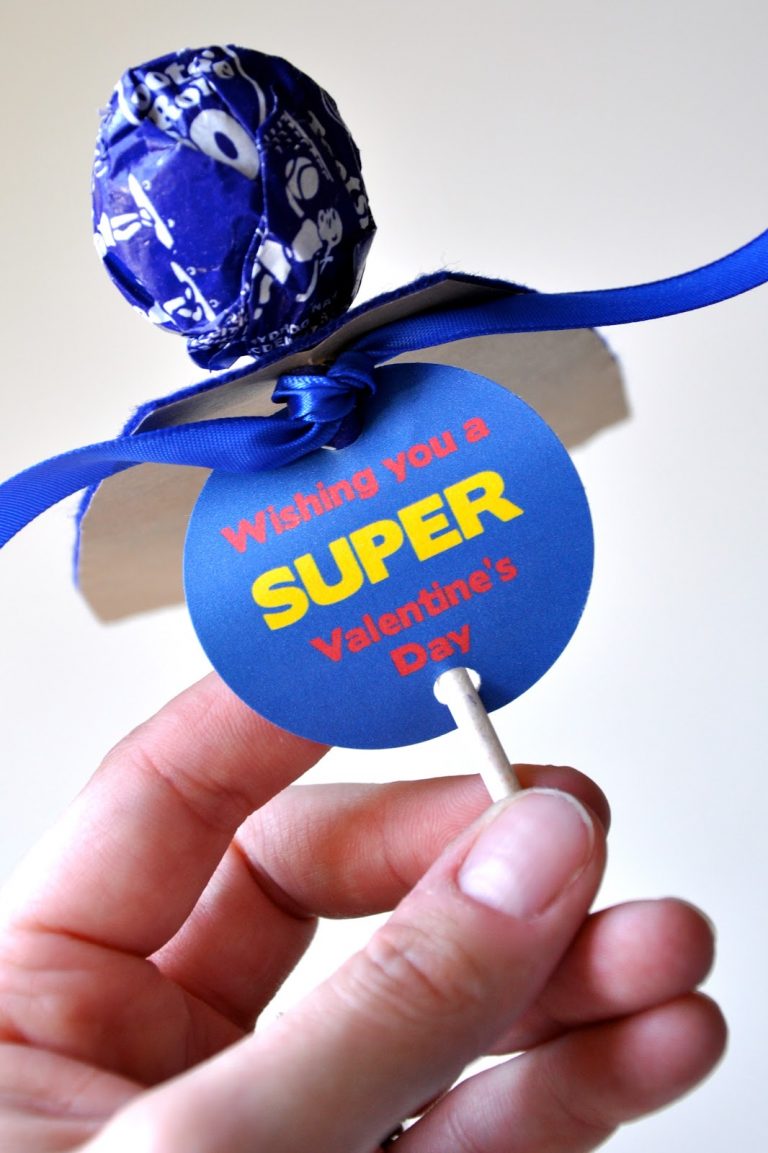 FREE PRINTABLES: A Super Valentine - Sara Luke Creative